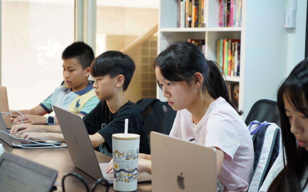 How John Warner’s R.O.A.S. Method and Reading Like a Writer Make Students Better Writers